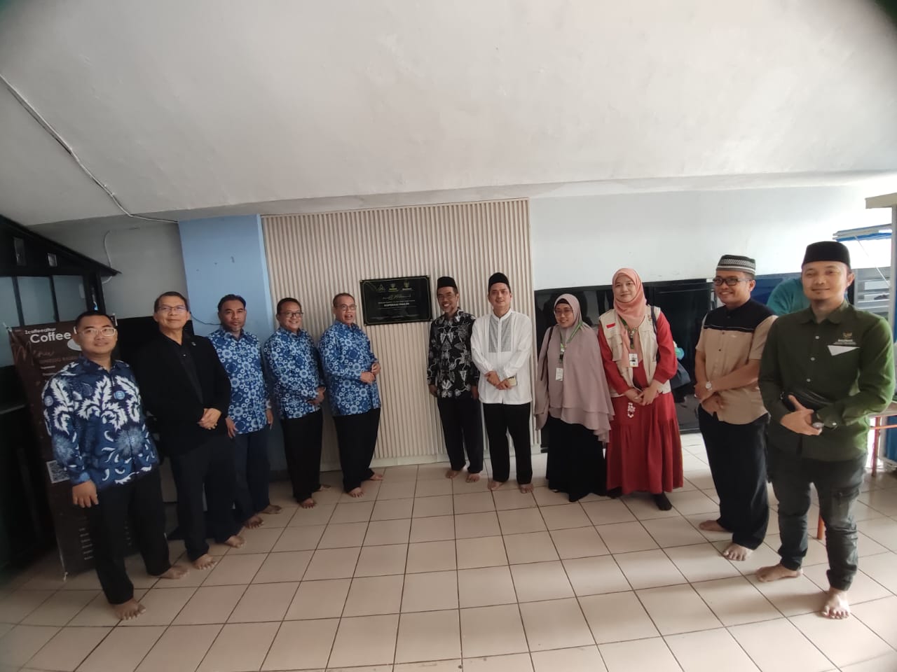 BAZNAS RI Bersama ANGKASA Malaysia Salurkan Bantuan di Masjid Al Hurriyyah IPB