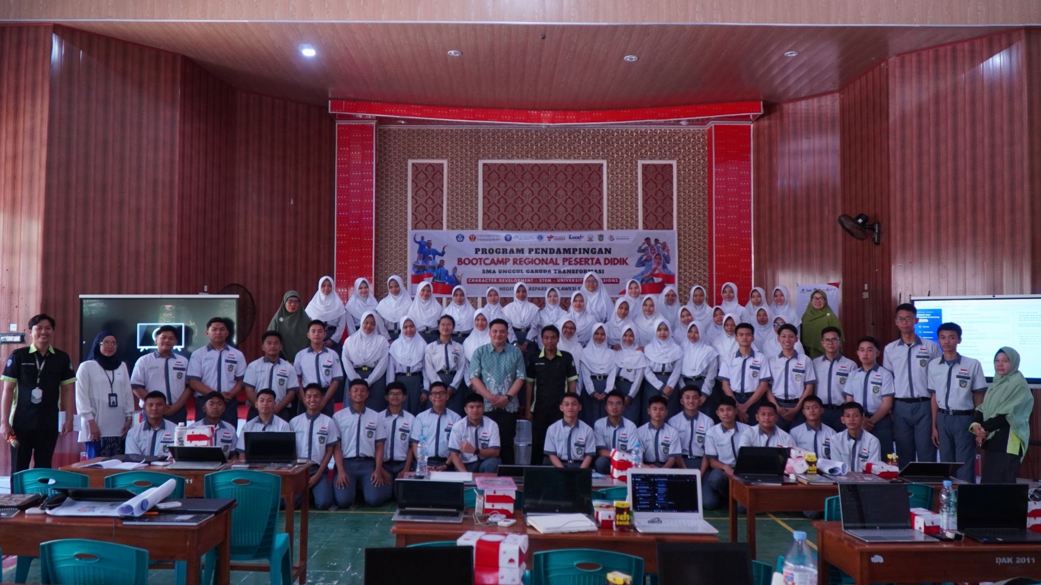 LKPE IPB University Bekali Siswa SMA Negeri 5 Parepare dengan Kreativitas, Kegigihan, dan Kemandirian